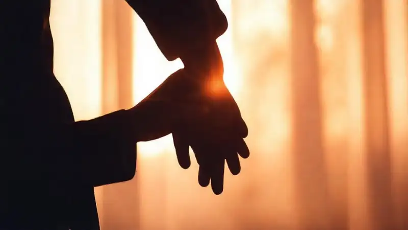 Conexión íntima en luz suave